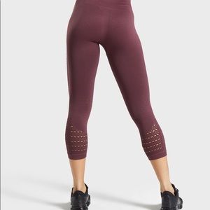 Gymshark energy seamless crop legging - berry red - small